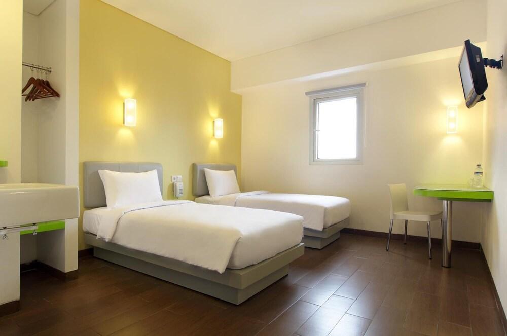 Amaris Hotel Mangga Besar Джакарта Номер фото